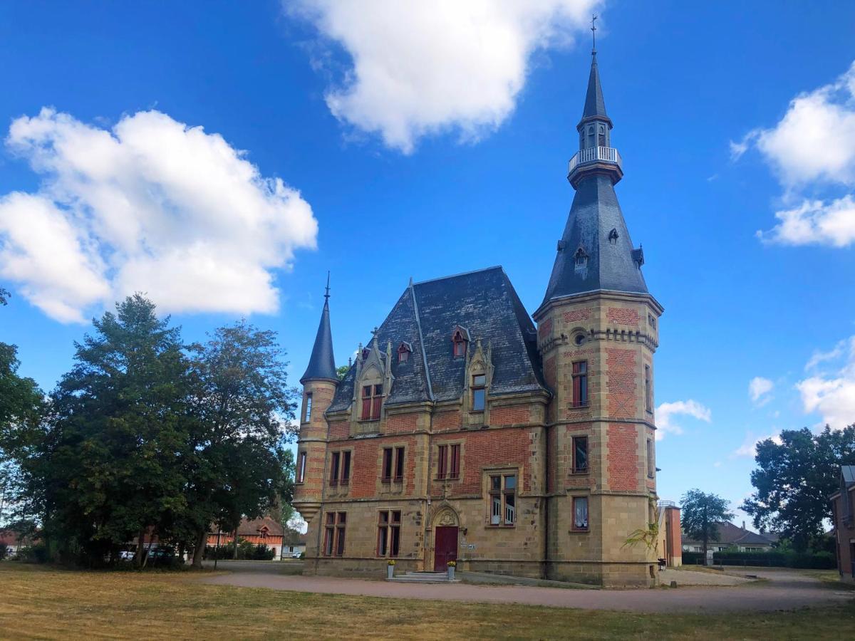 Chateau De Petit Bois Cosne-d'Allier Экстерьер фото